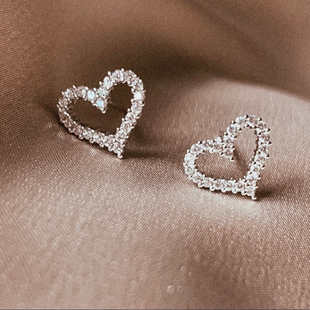 Crystal heart earrings